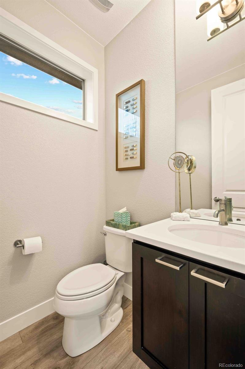 9734 Bennett Peak Street