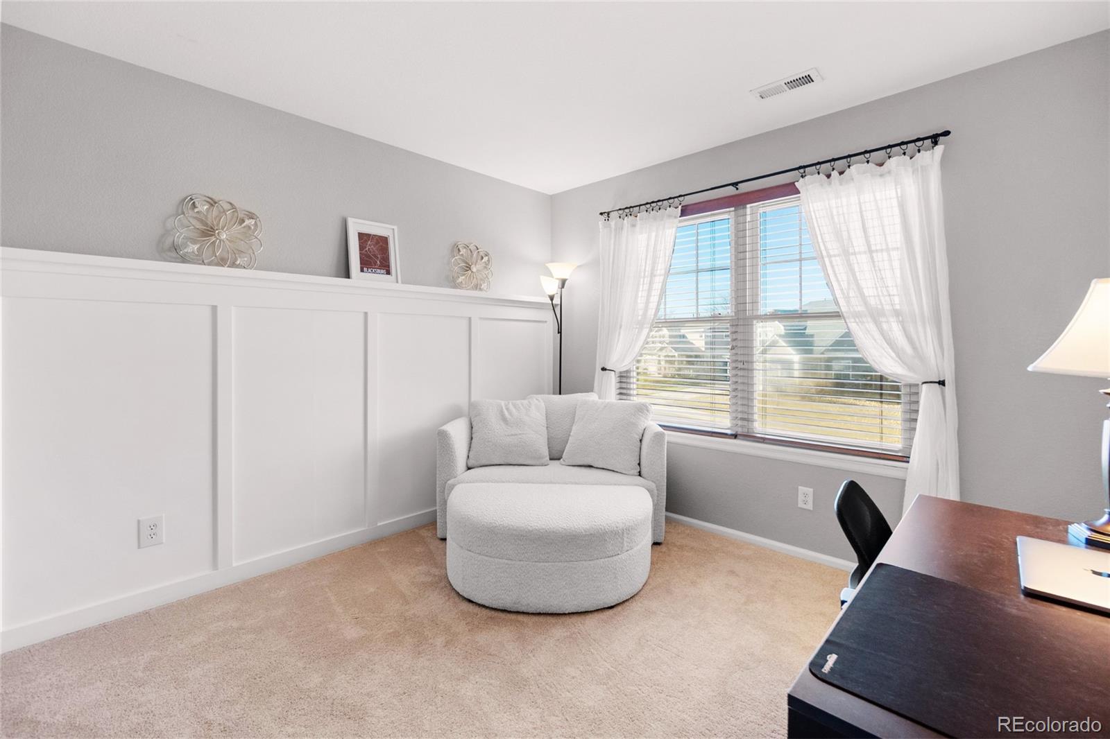 1464 N Stratton Avenue