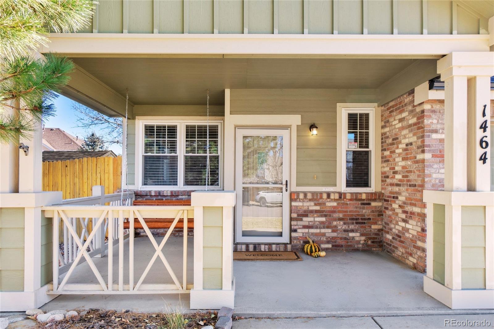 1464 N Stratton Avenue