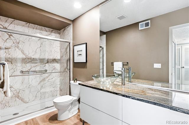 2770 S Elmira Street Unit: 7
