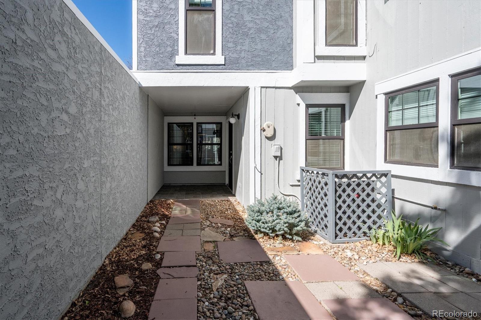 2770 S Elmira Street Unit: 7
