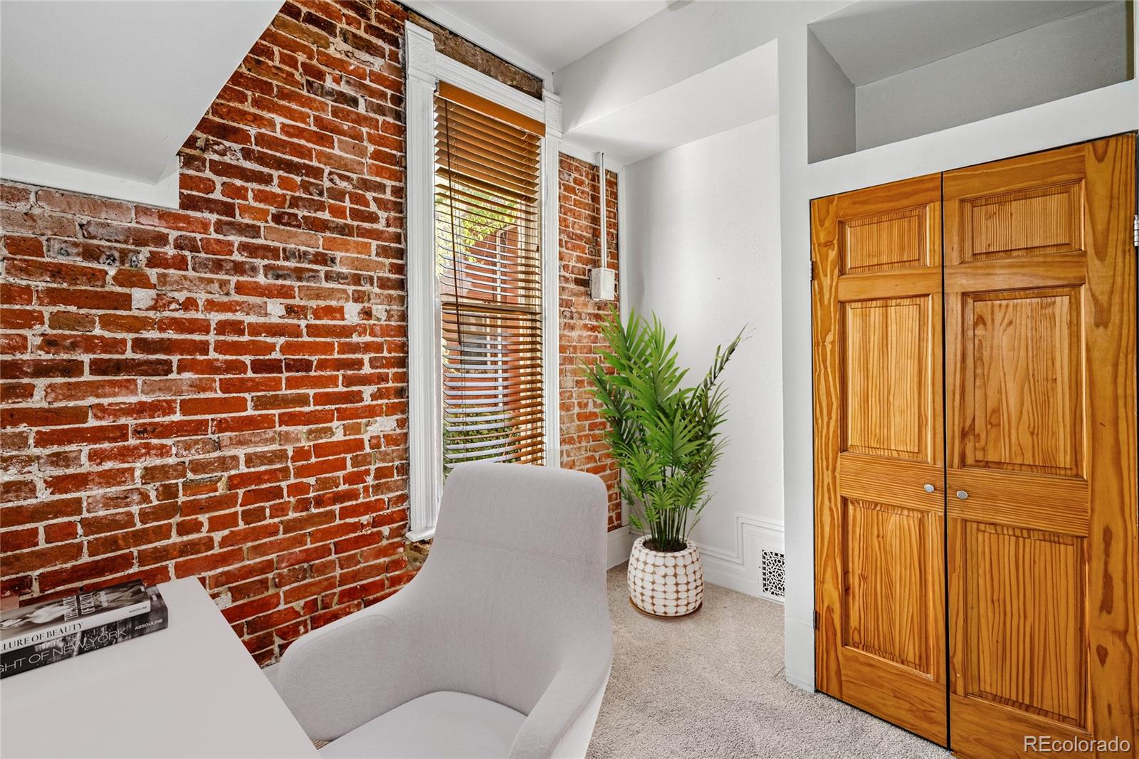 54 S Emerson Street Unit: 2