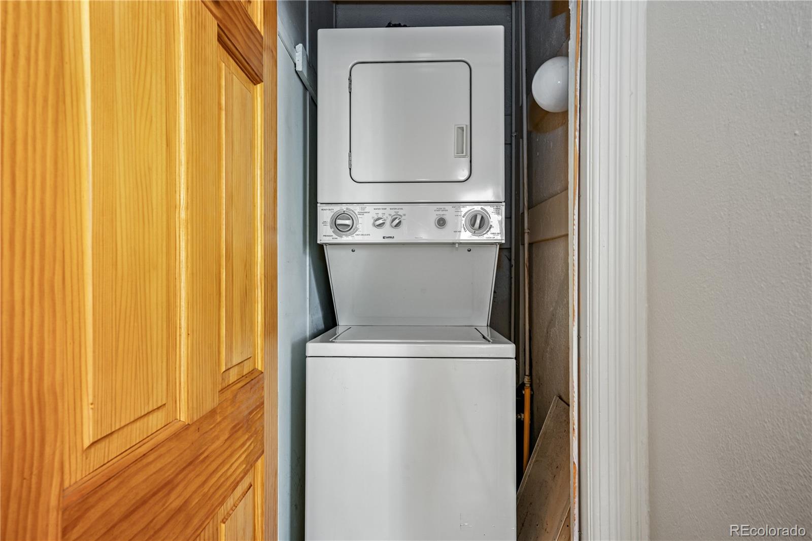 54 S Emerson Street Unit: 2