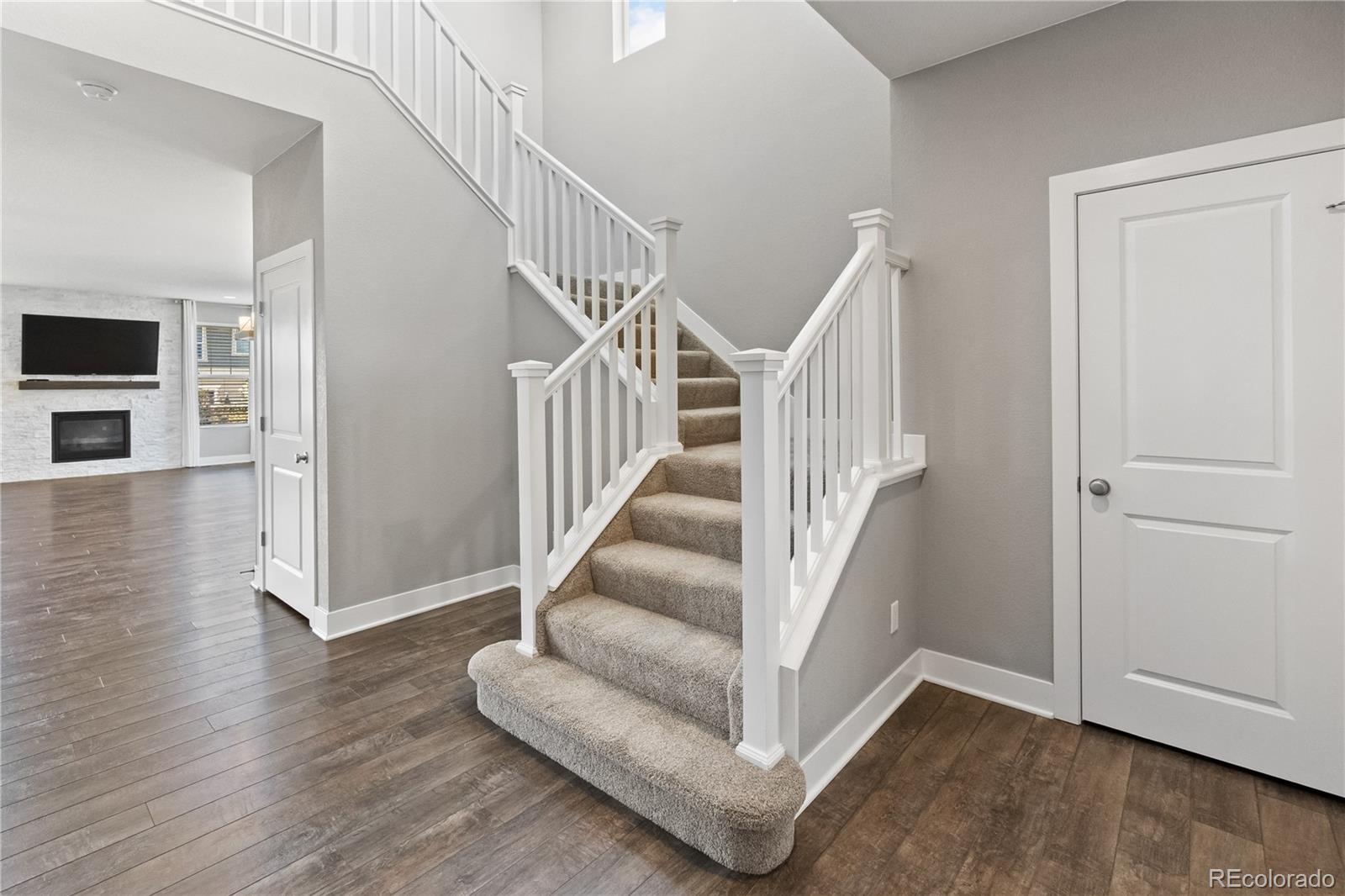 10018 Tall Oaks Street