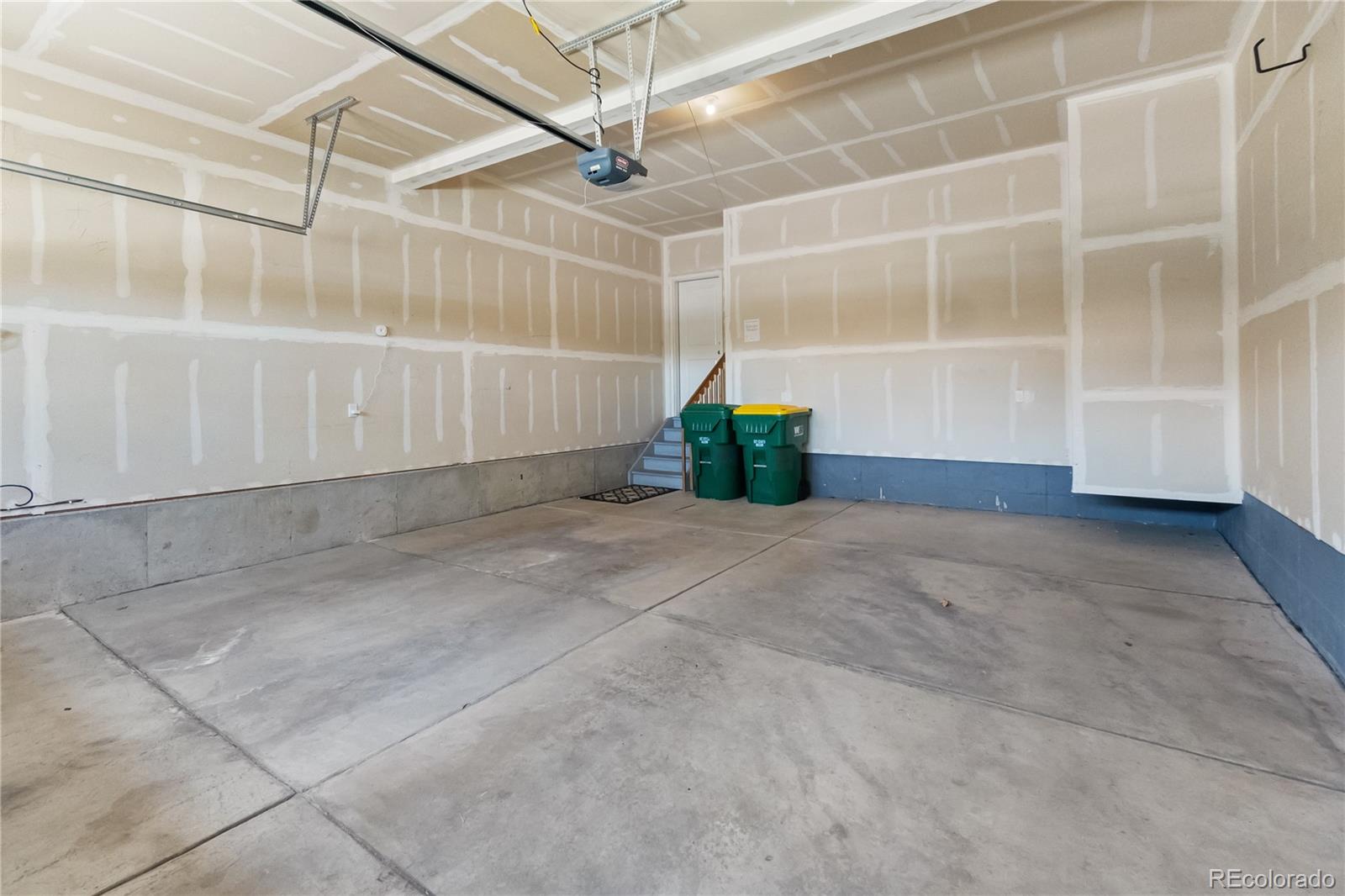 10018 Tall Oaks Street