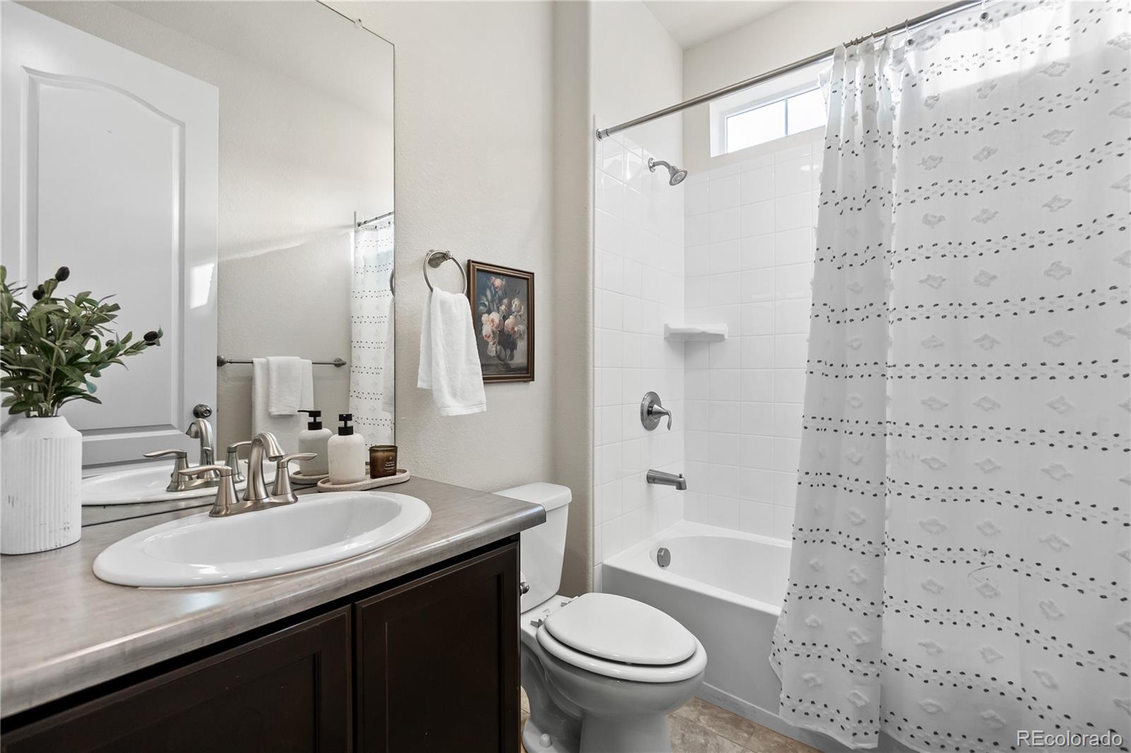 15165 Yellowthroat Street