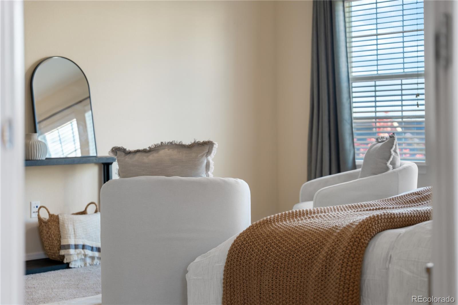 15165 Yellowthroat Street