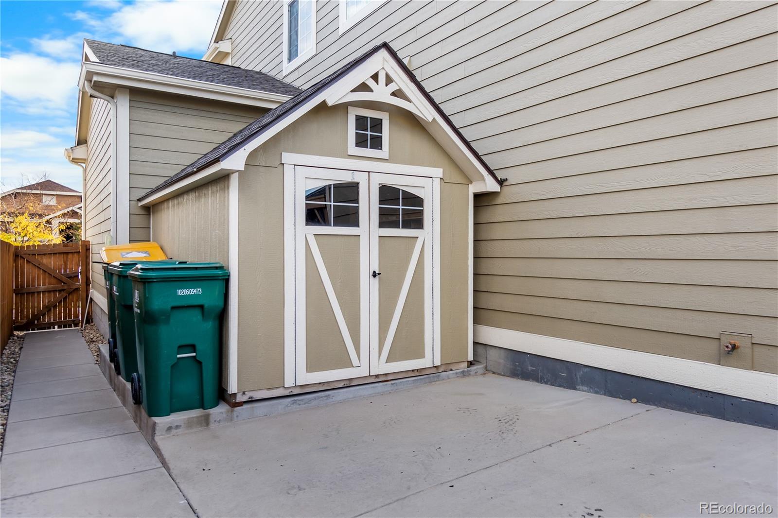 15165 Yellowthroat Street