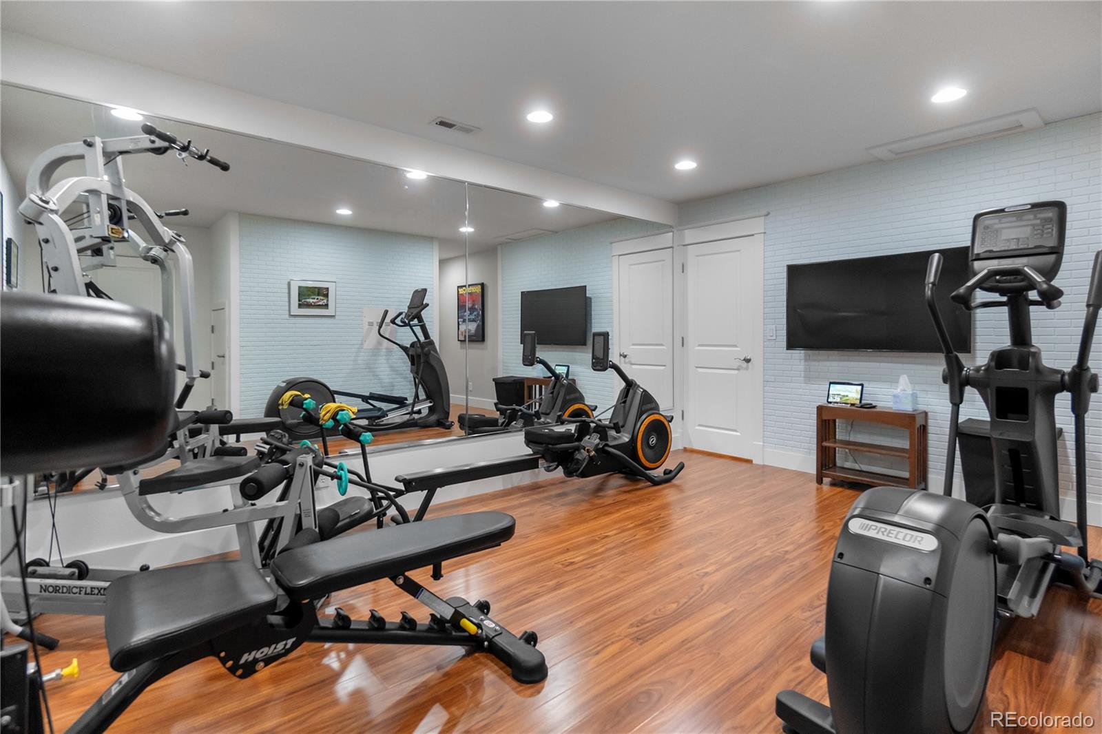 2814 Oak Vista Lane