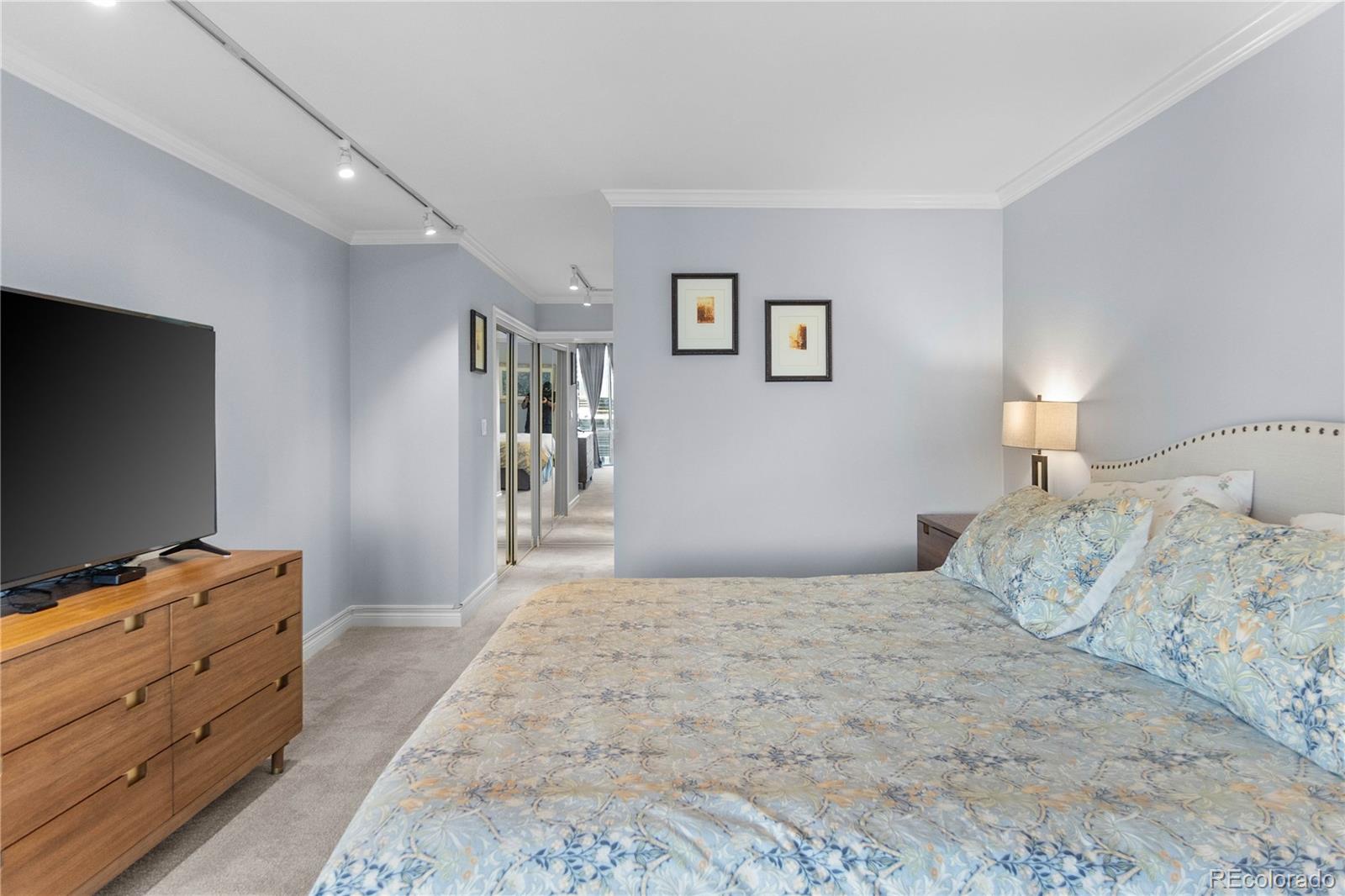 1625 Larimer Street Unit: 1601