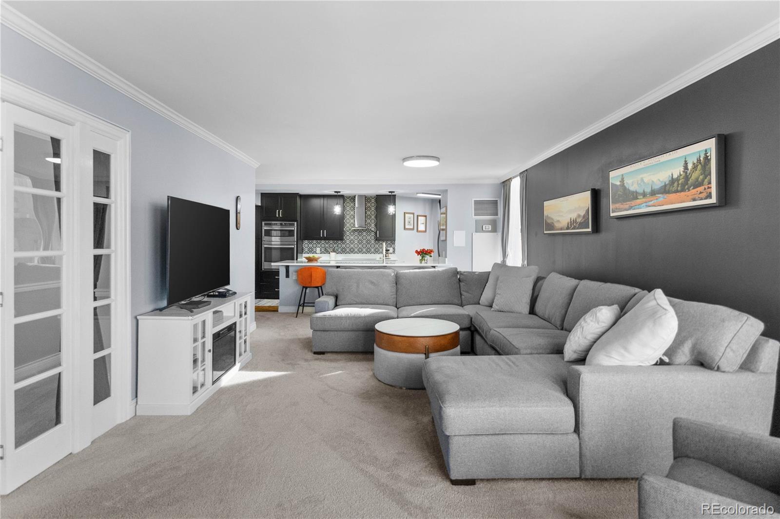1625 Larimer Street Unit: 1601