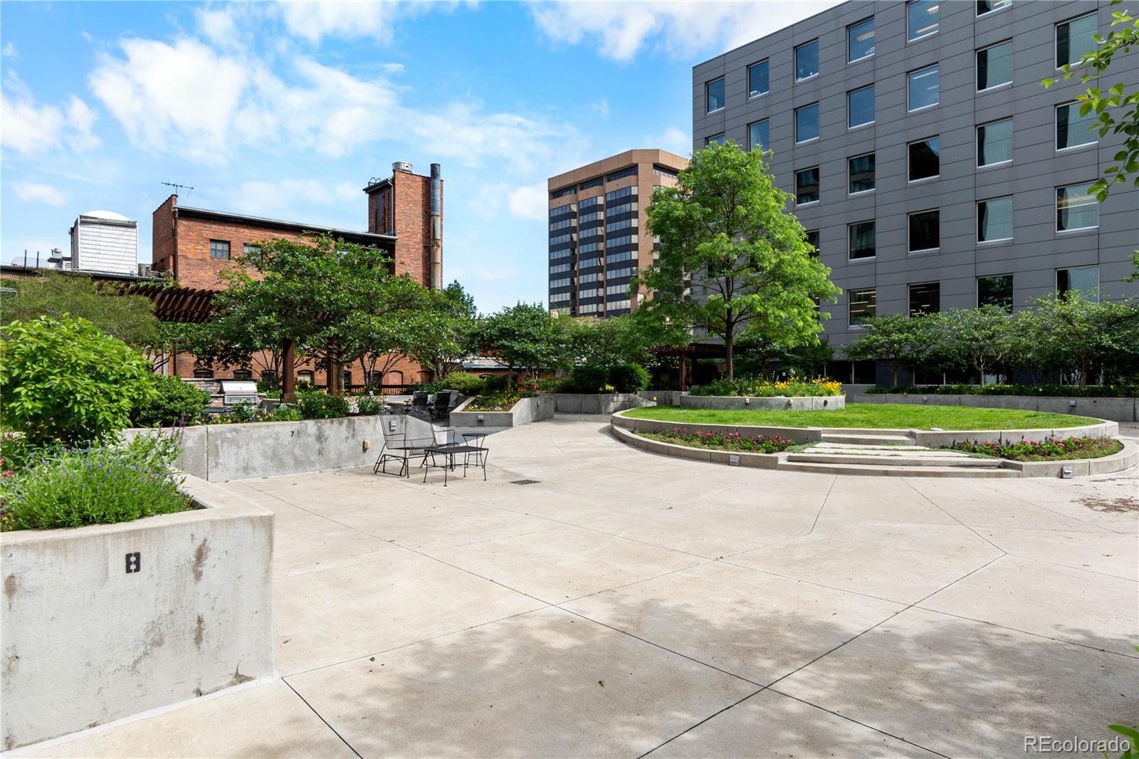 1625 Larimer Street Unit: 1601