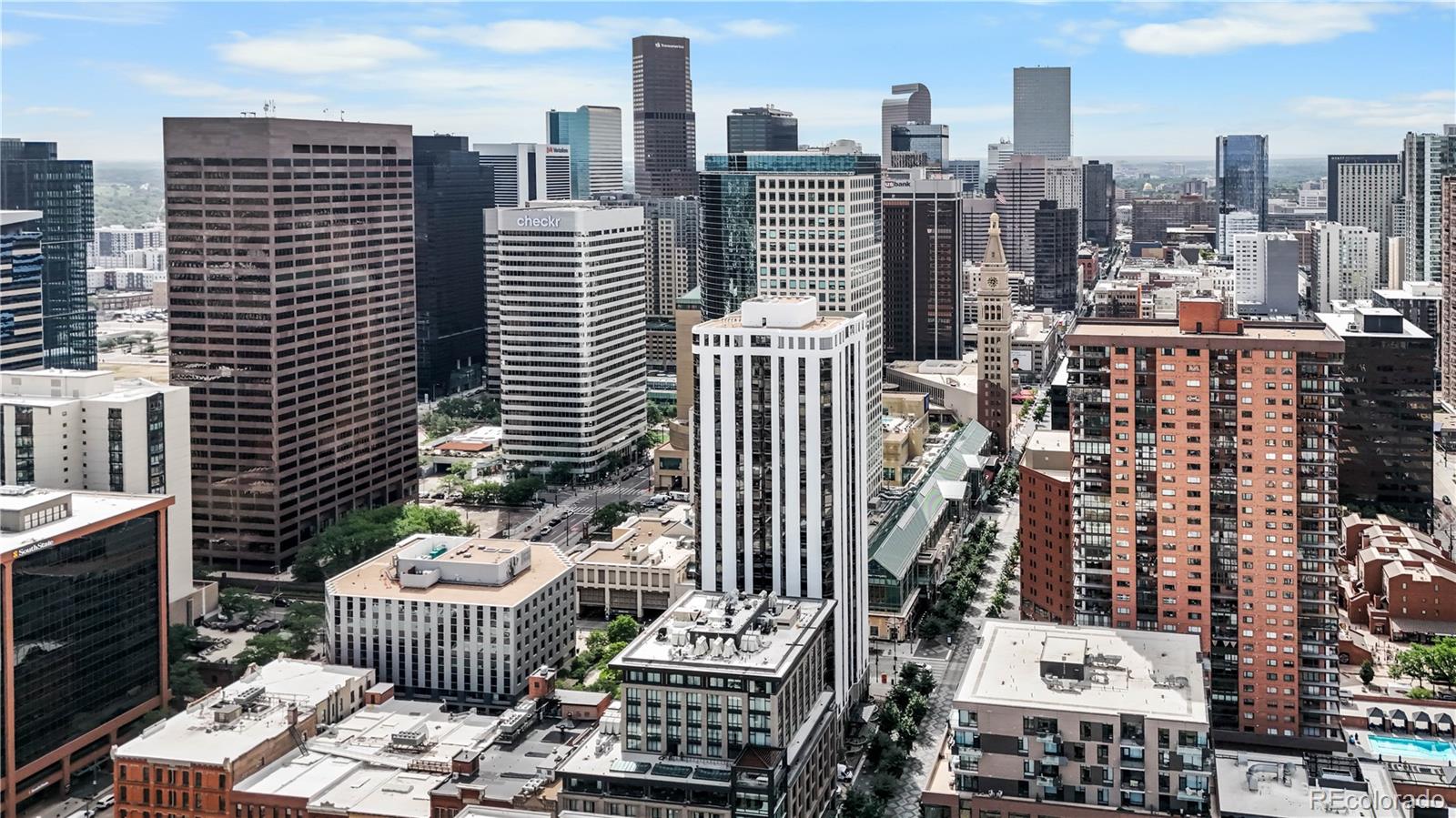 1625 Larimer Street Unit: 1601