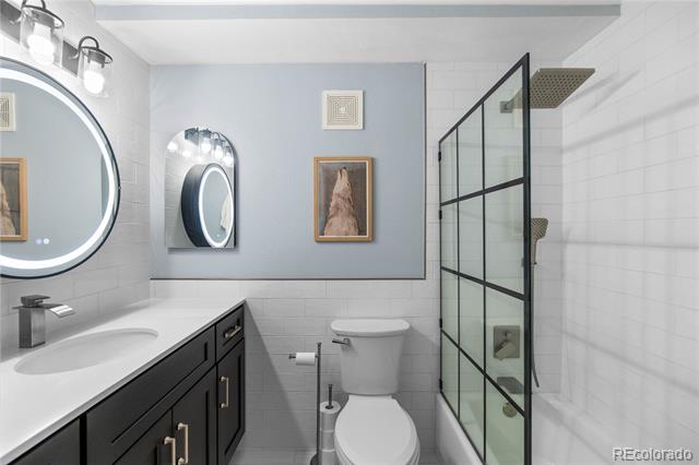 1625 Larimer Street Unit: 1601