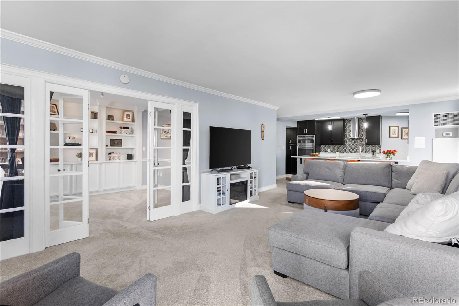 1625 Larimer Street Unit: 1601