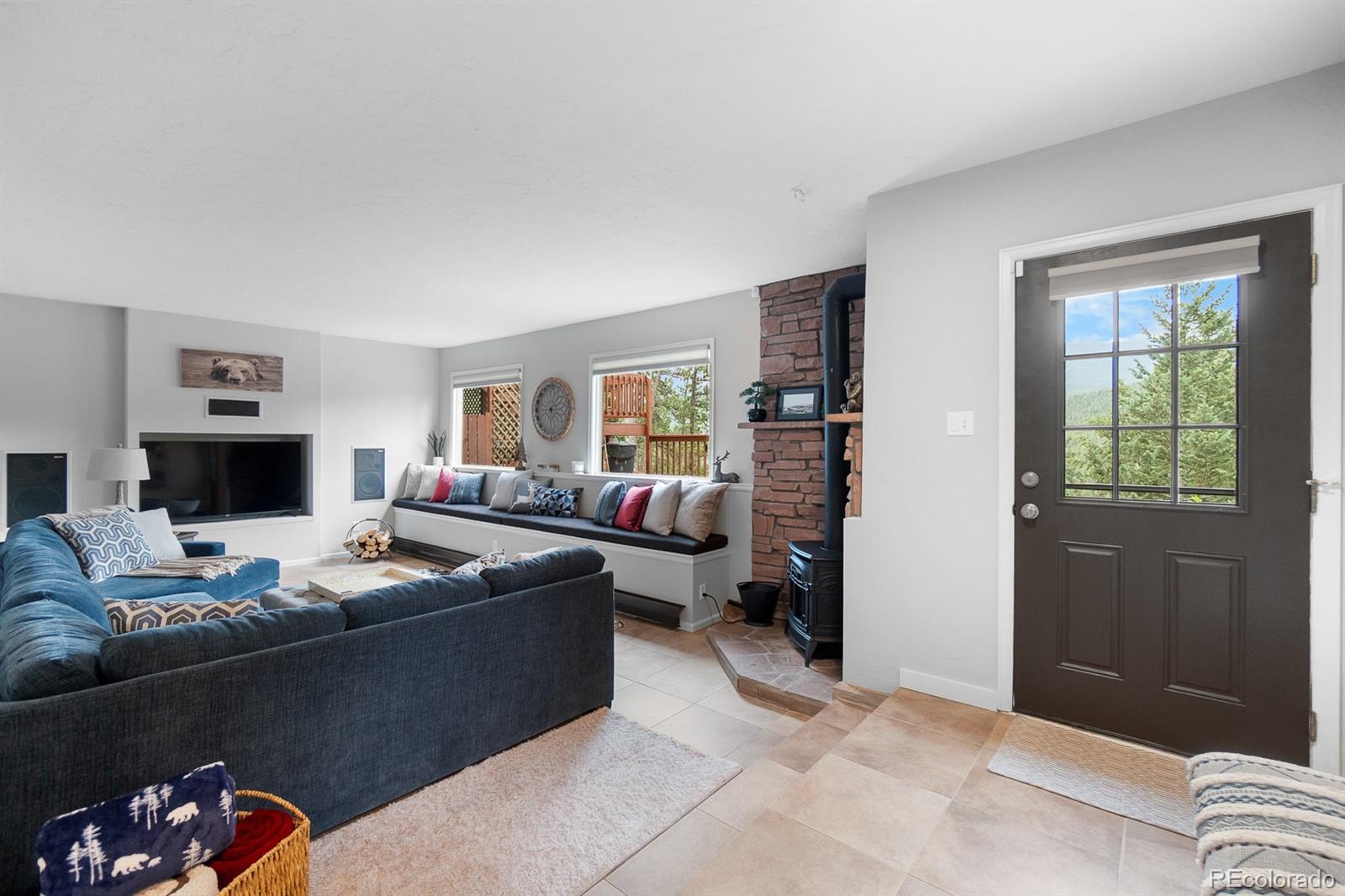 32512 Lodgepole Drive