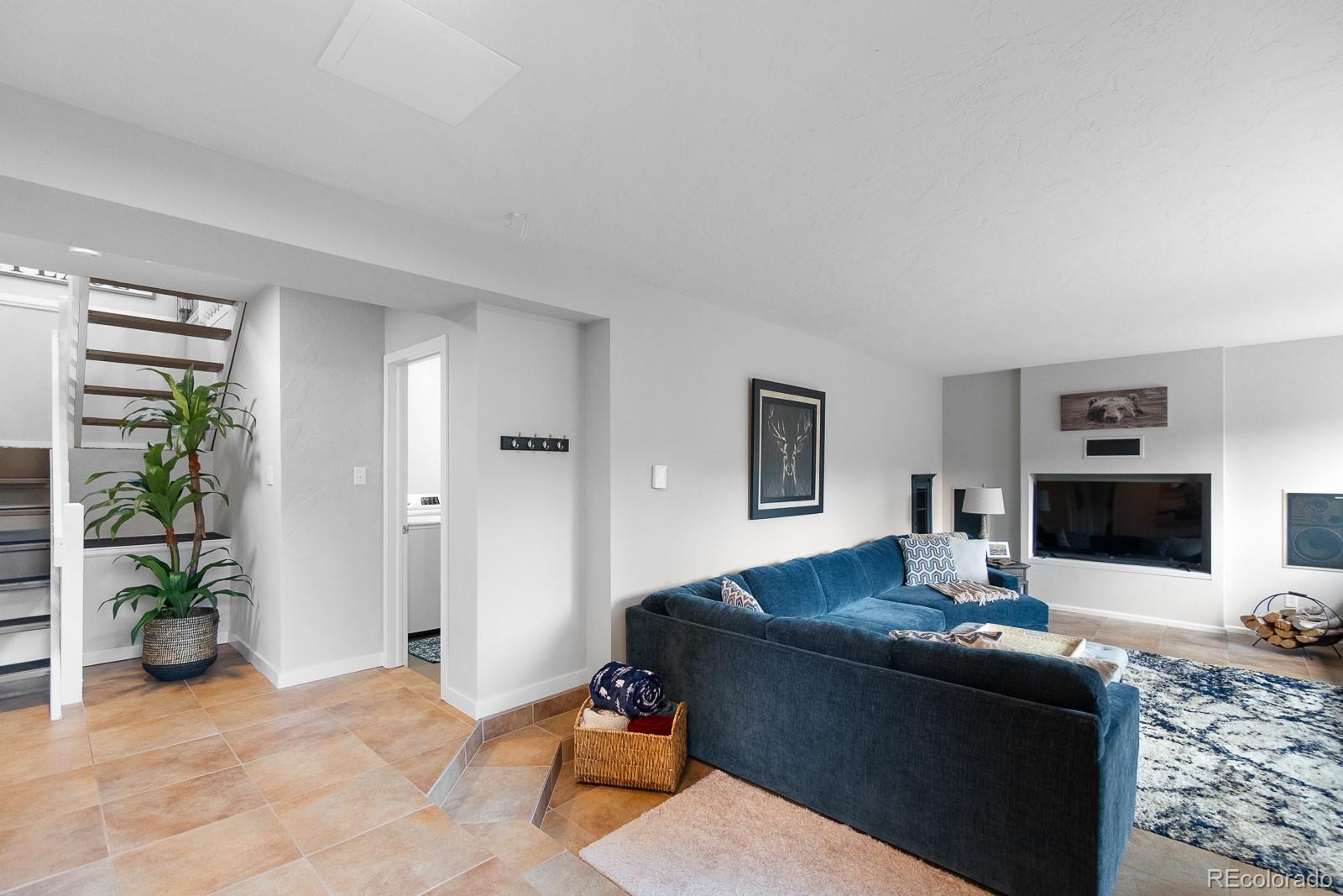 32512 Lodgepole Drive