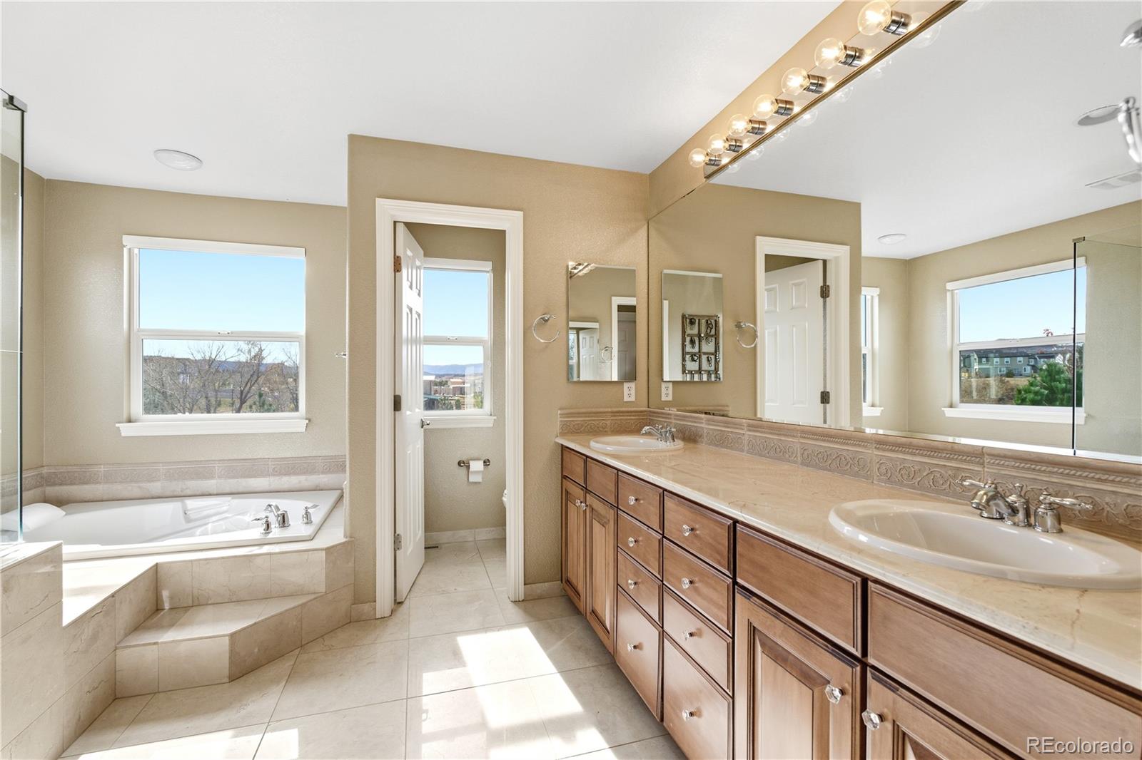 356 Crosshaven Place