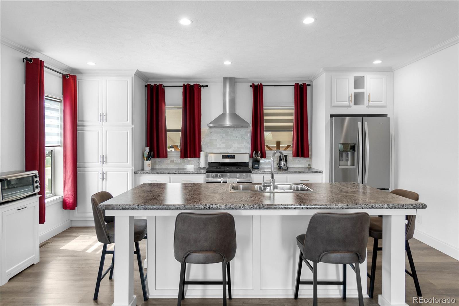 2137 Trading Post Street