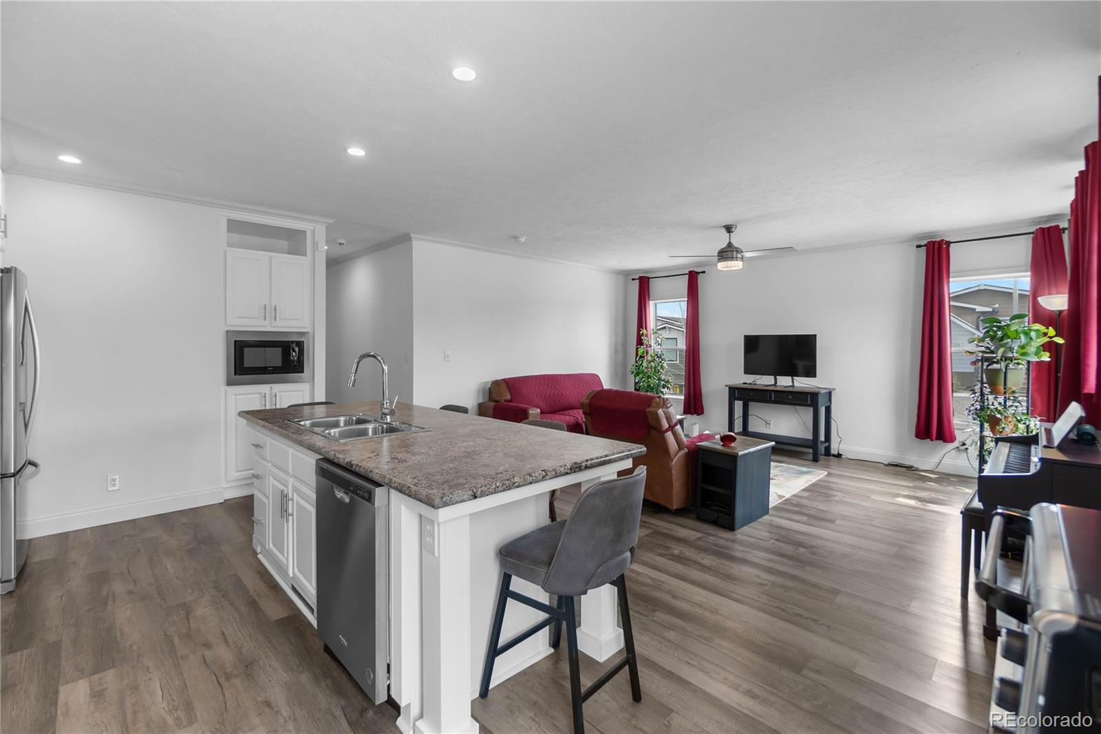 2137 Trading Post Street