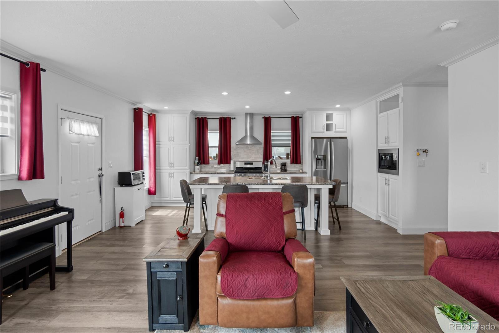 2137 Trading Post Street