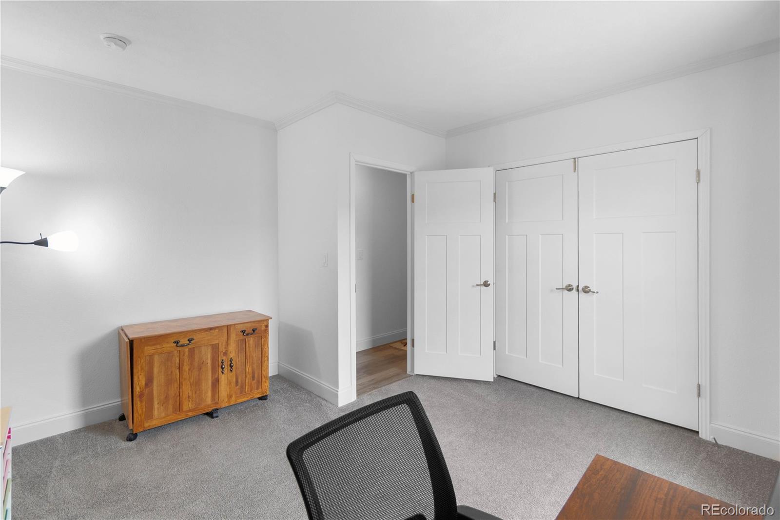 2137 Trading Post Street