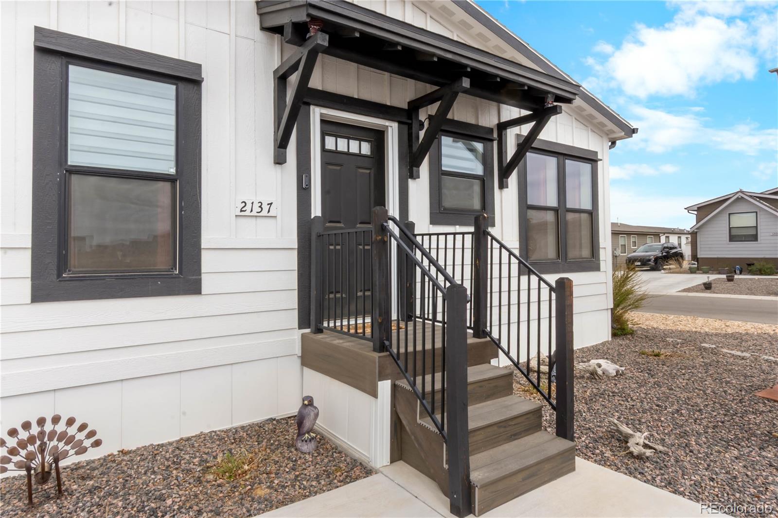 2137 Trading Post Street