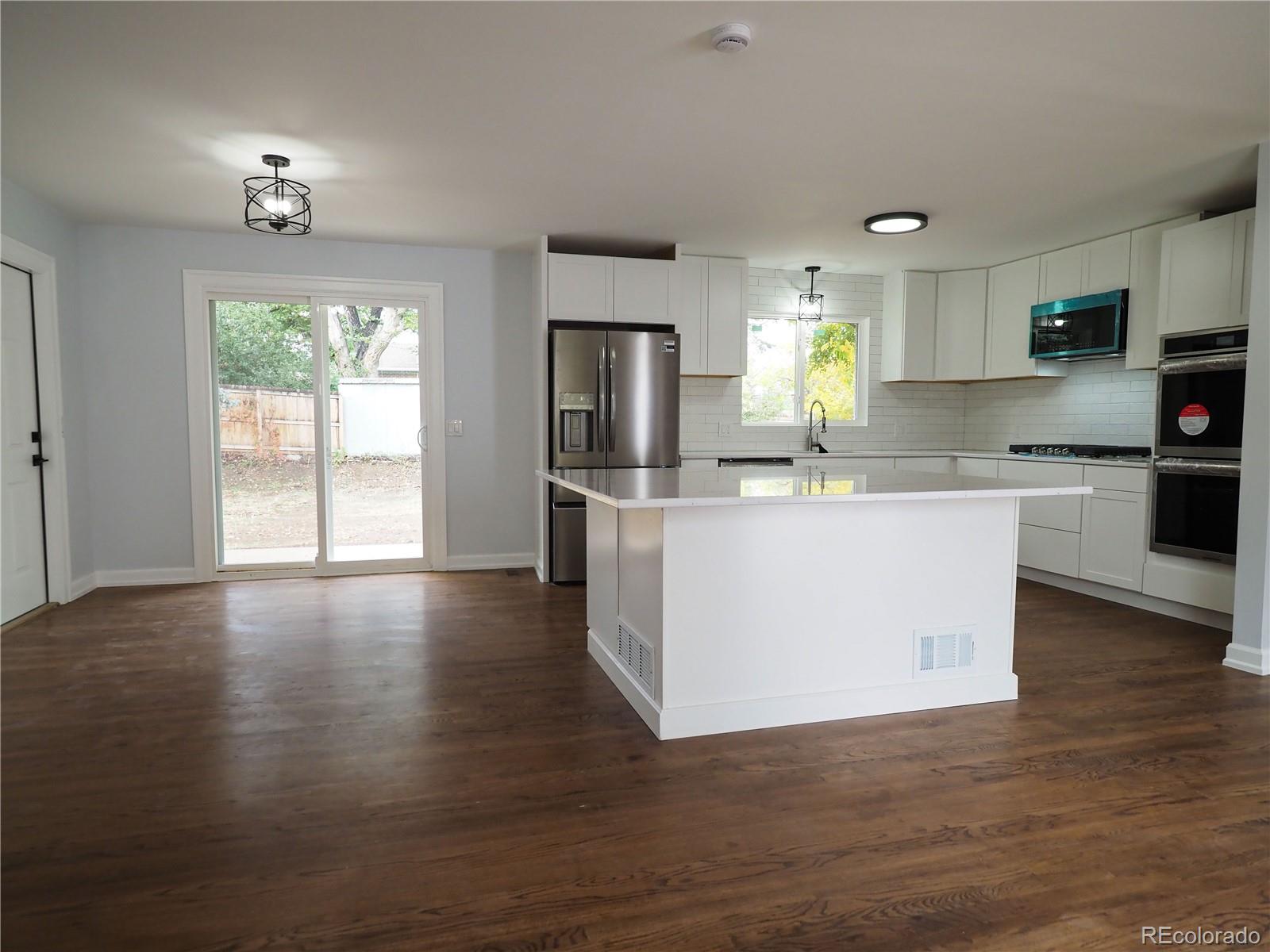 6751 S Downing Circle W