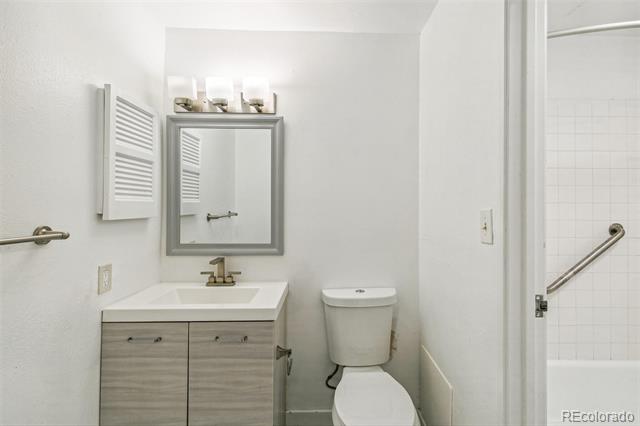 7755 E Quincy Avenue Unit: 104