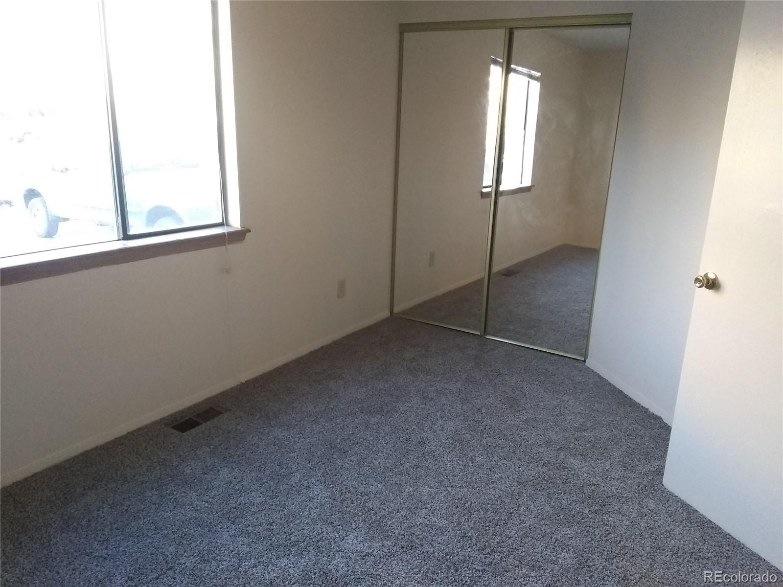 910 S Dawson Way Unit: 2