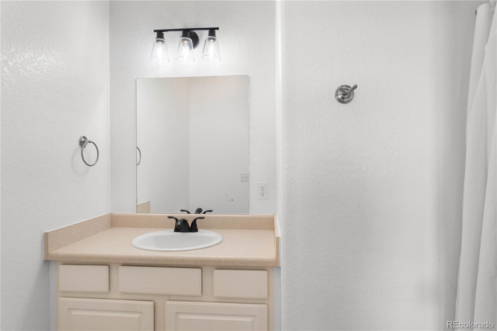 645 Yuma Loop Unit: 402