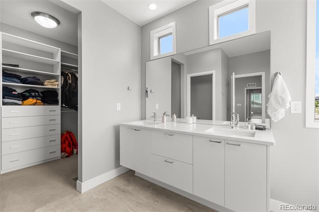 9657 Taylor River Circle