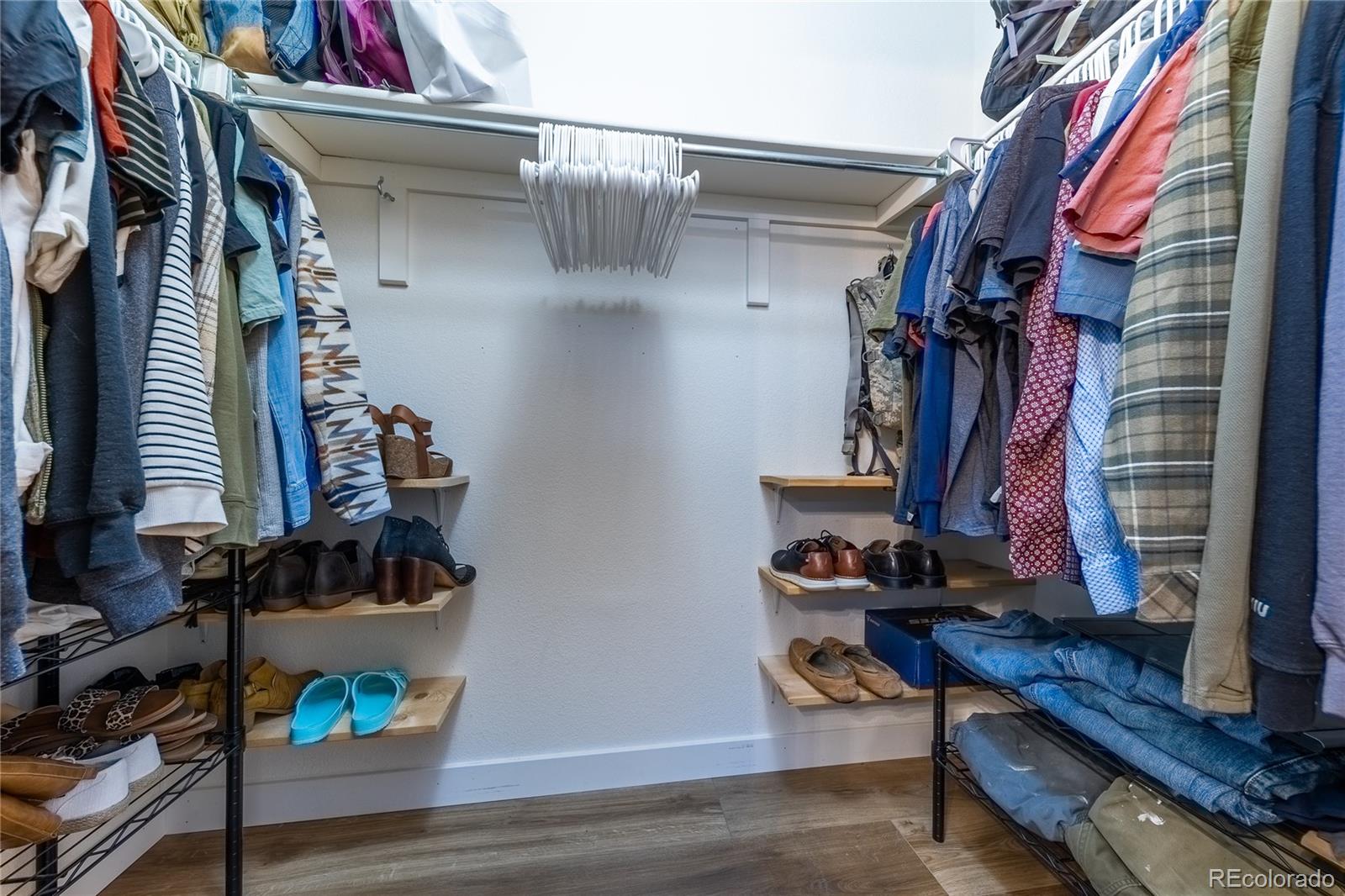 1464 N Stratton Avenue