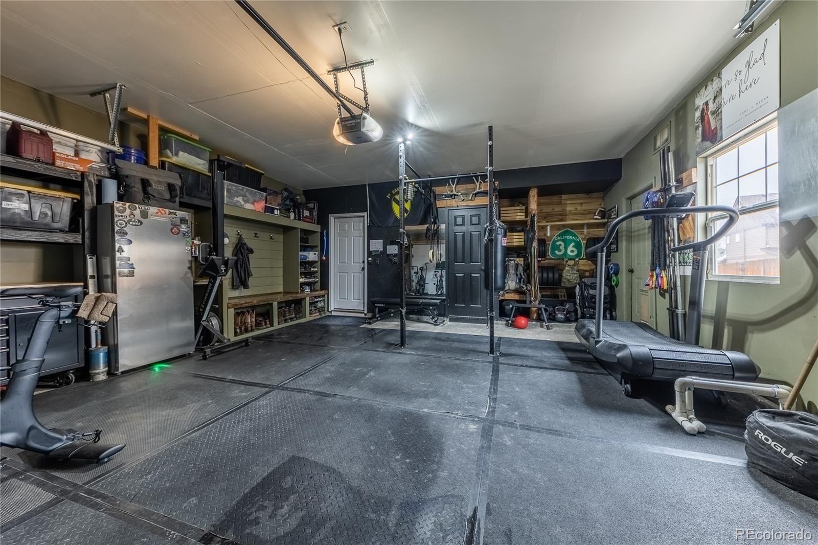 1464 N Stratton Avenue