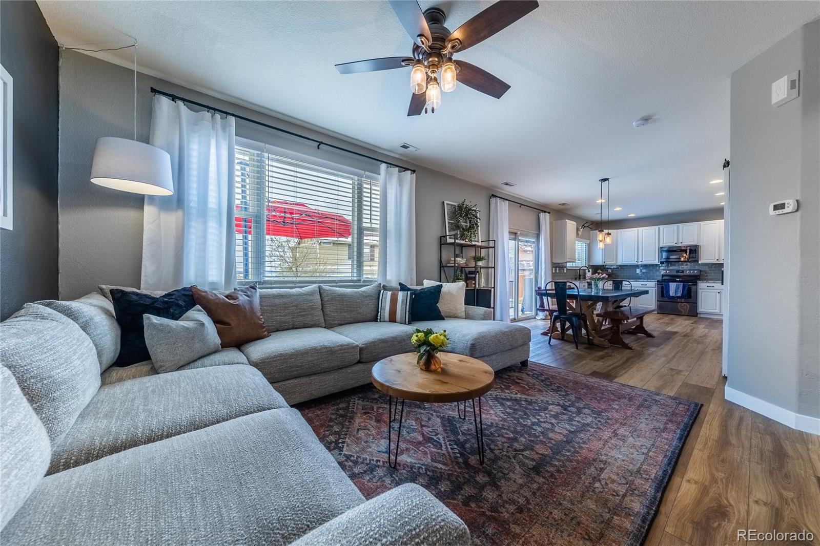 1464 N Stratton Avenue