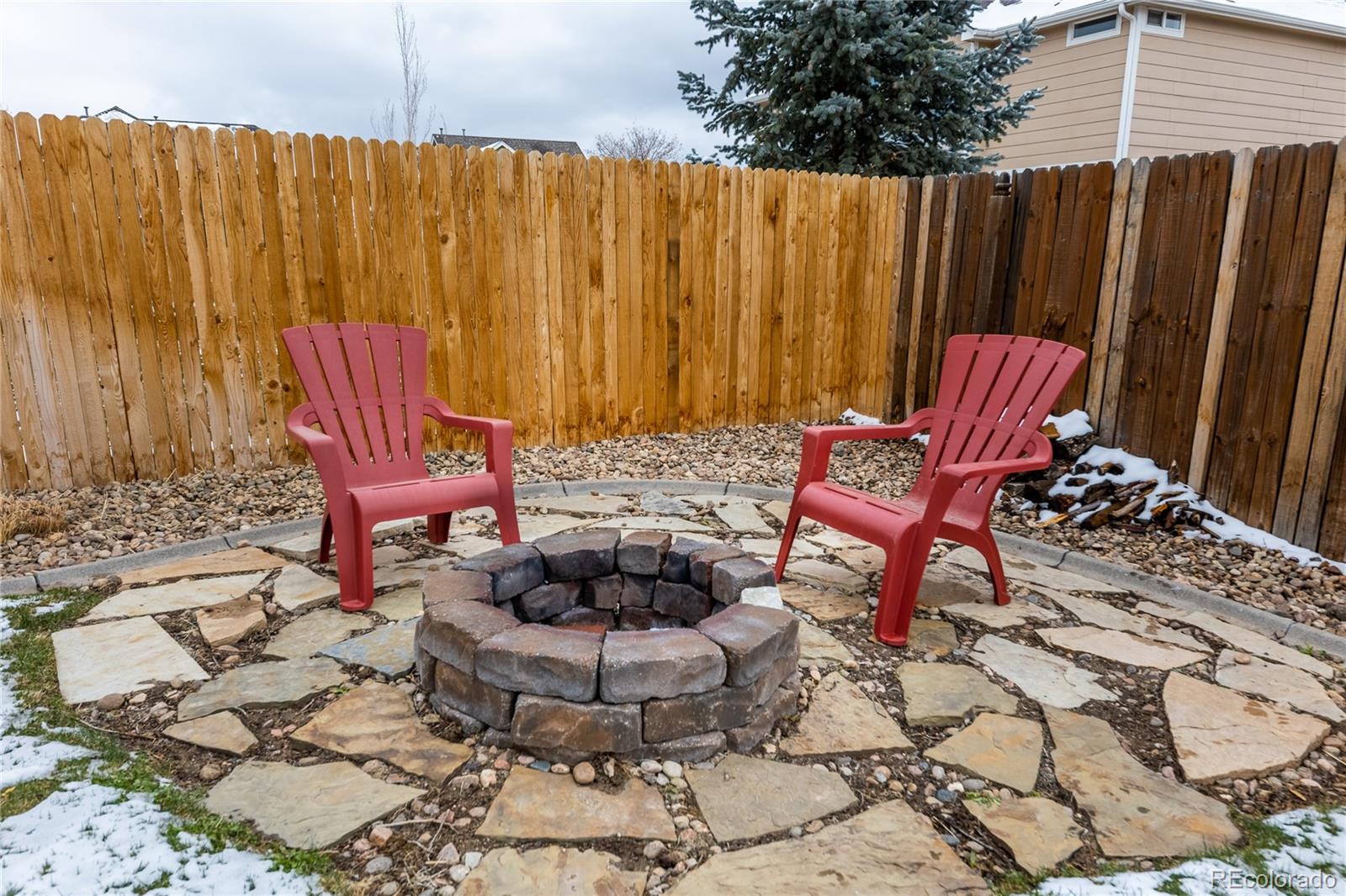 1464 N Stratton Avenue