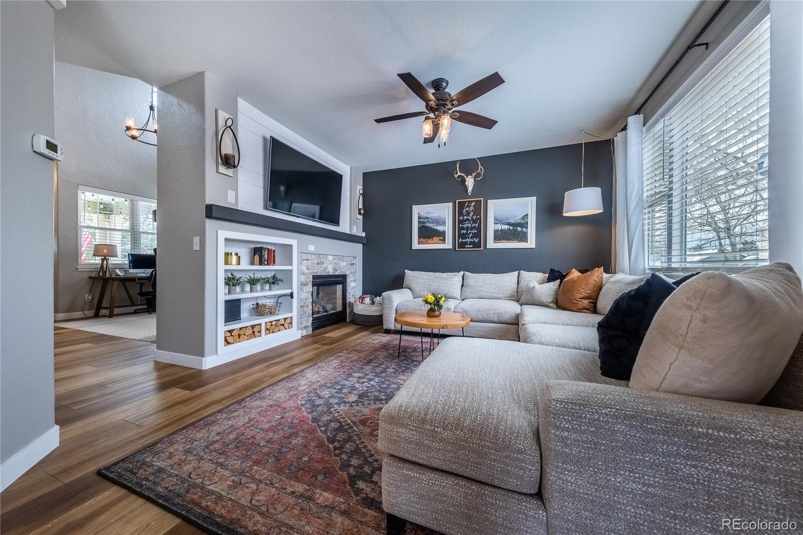 1464 N Stratton Avenue