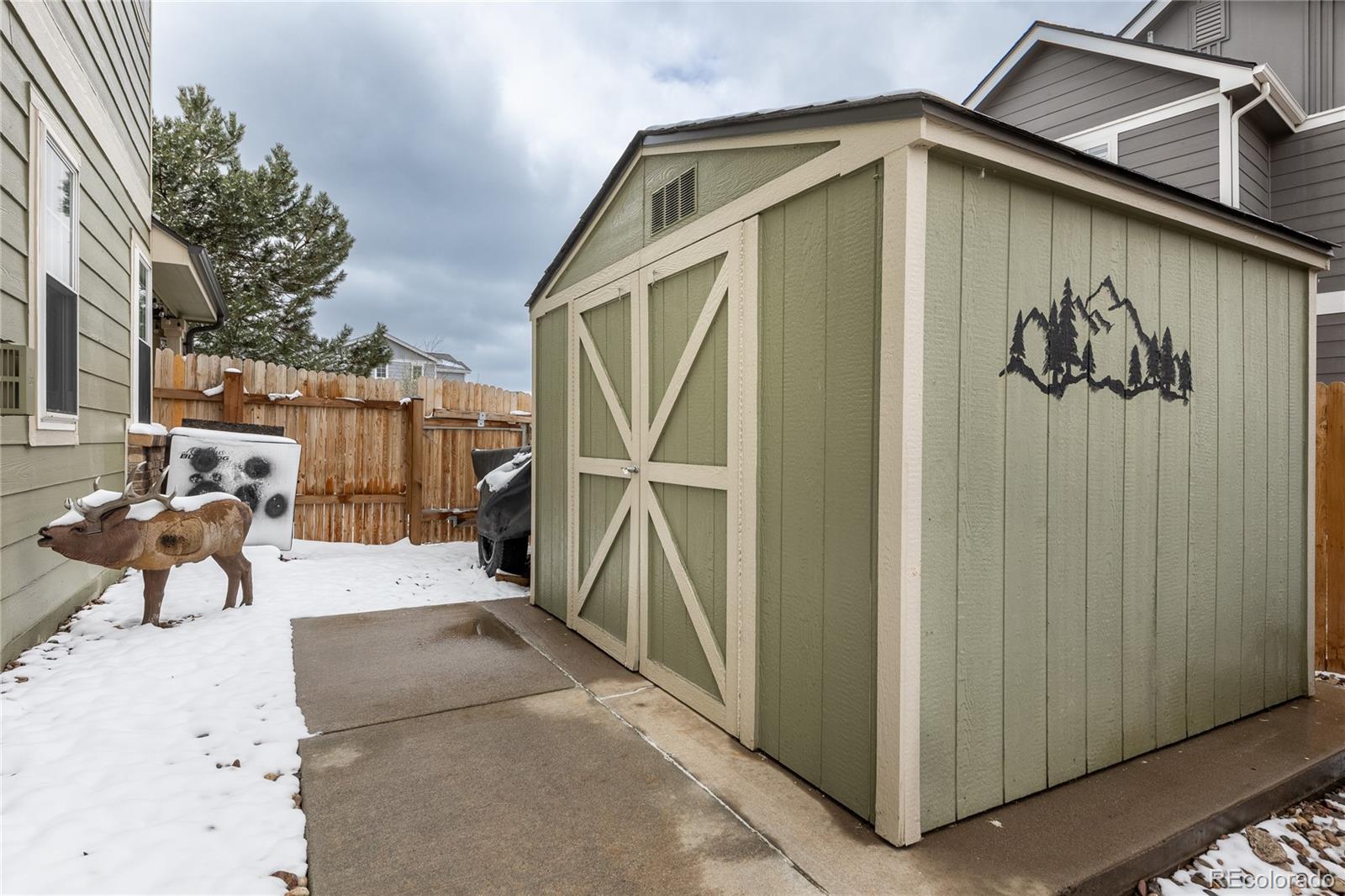 1464 N Stratton Avenue