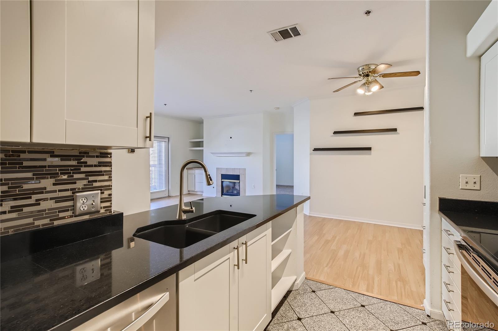 6017 Castlegate Drive W Unit: F22