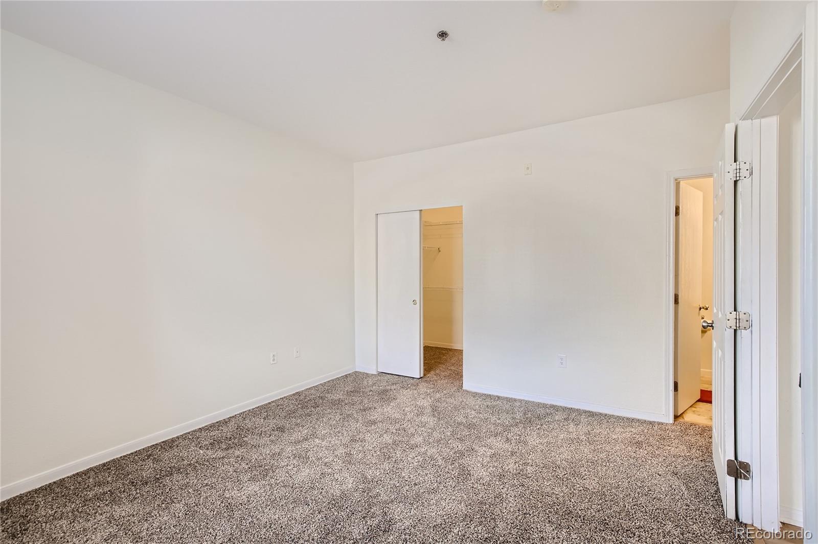 6017 Castlegate Drive W Unit: F22