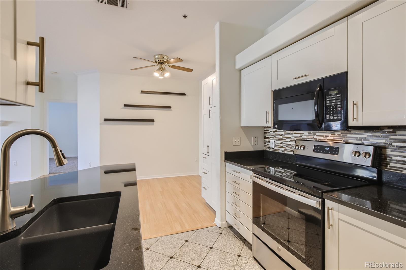 6017 Castlegate Drive W Unit: F22