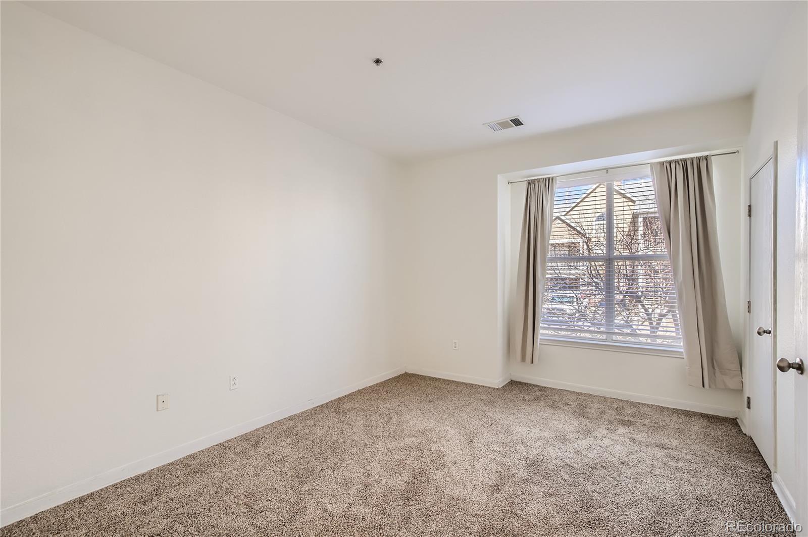 6017 Castlegate Drive W Unit: F22