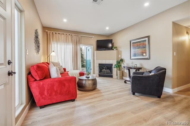 3847 Mossy Rock Drive Unit: 104