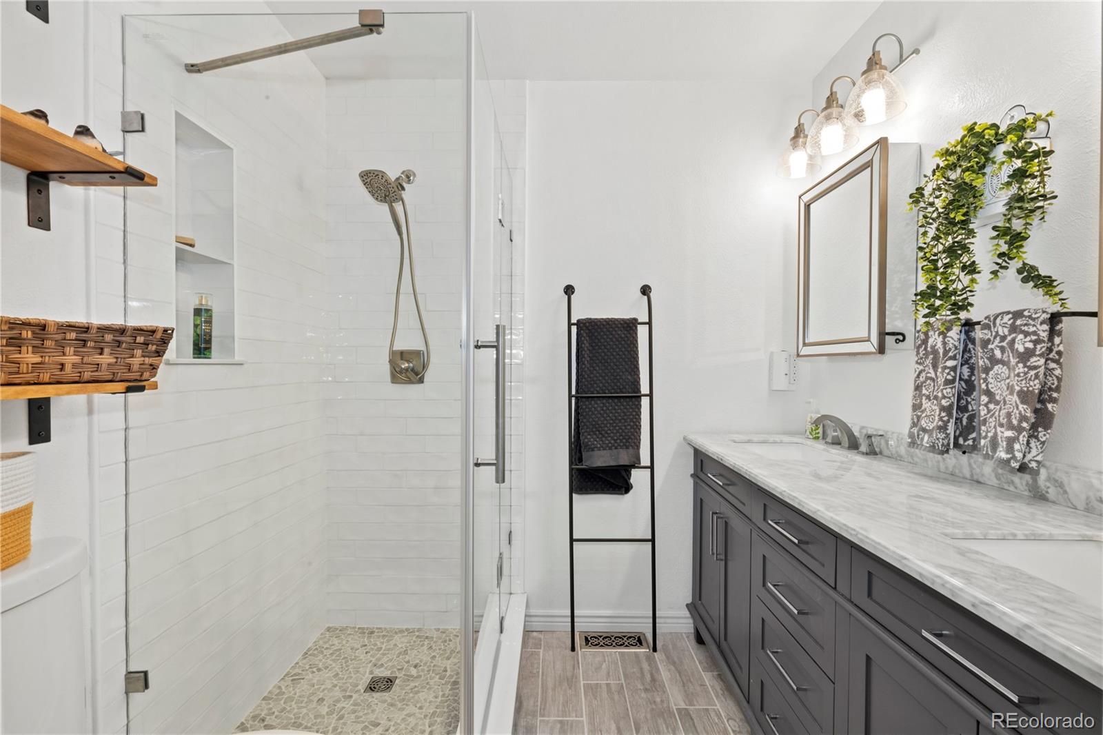 10364 W Powers Avenue