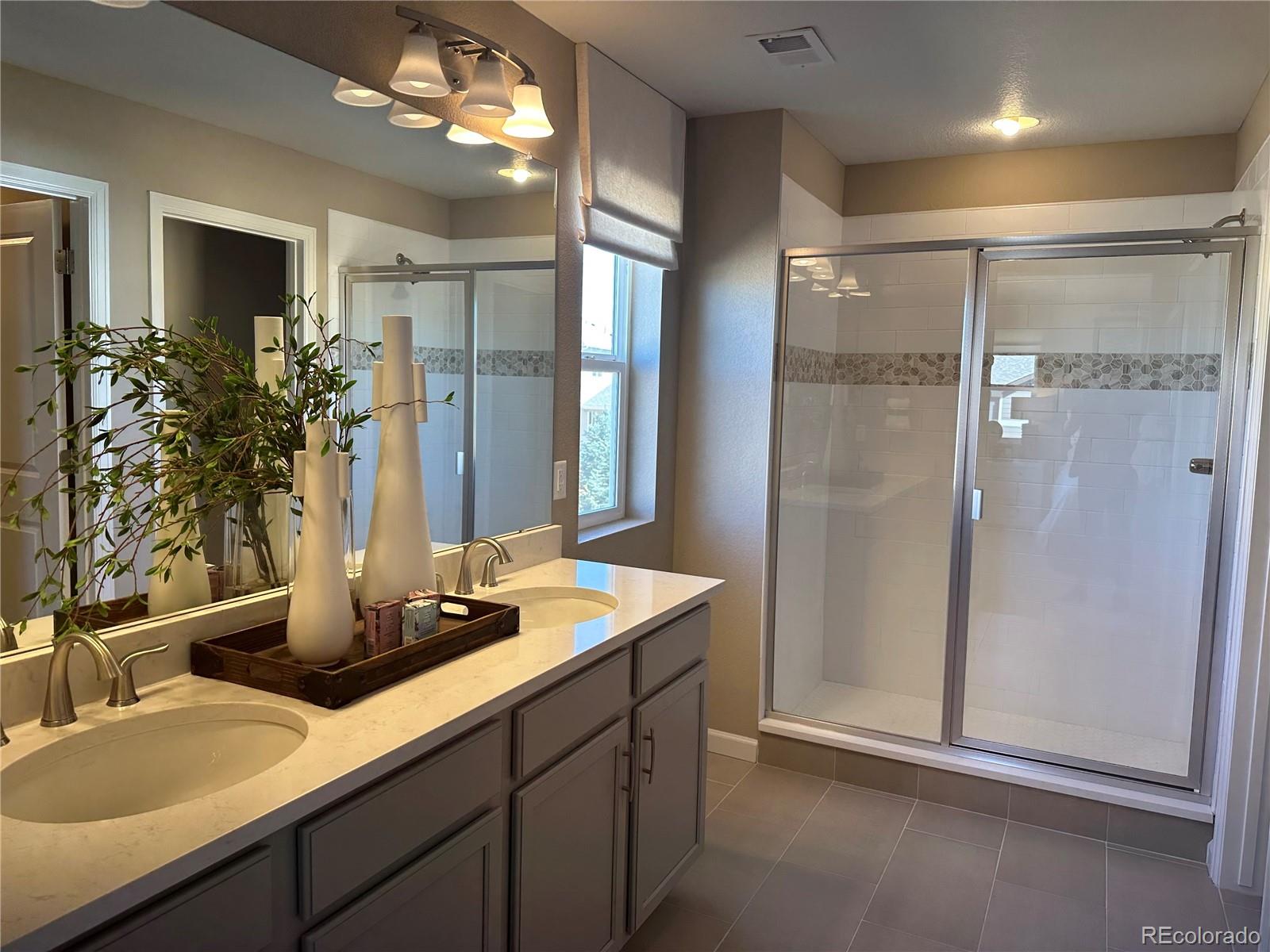 350 Vista Cliff Circle