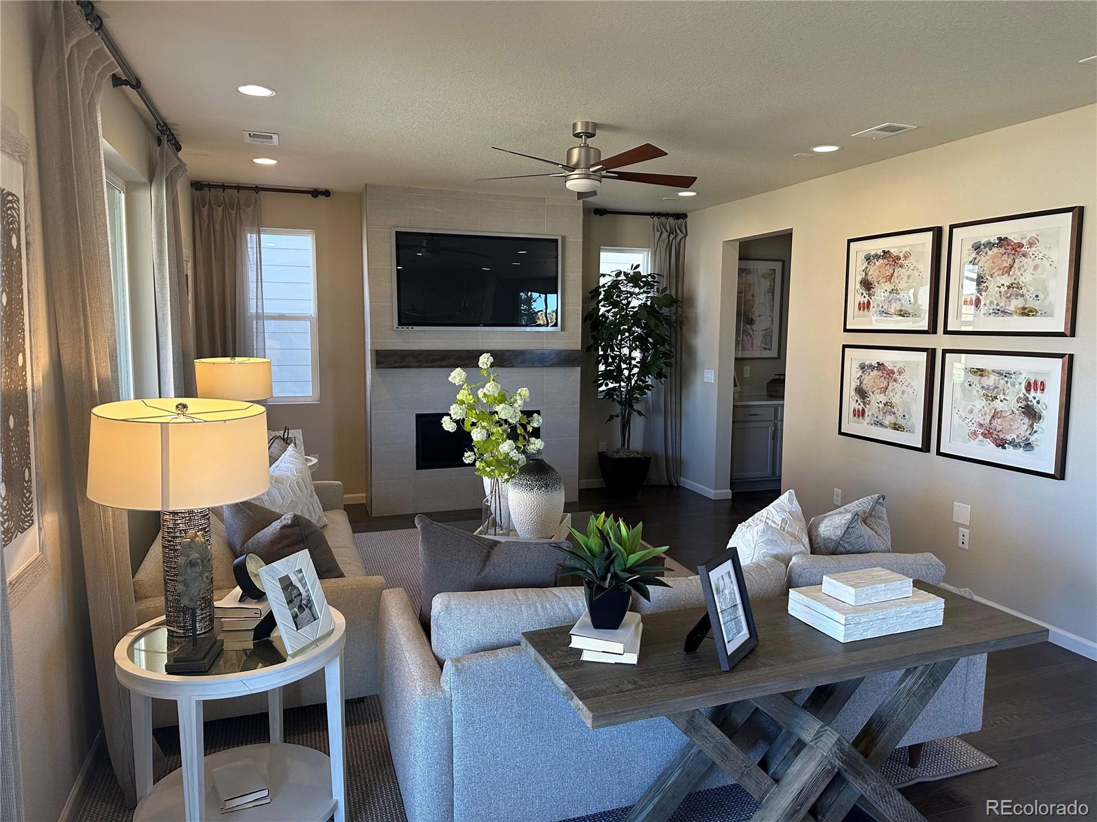 350 Vista Cliff Circle