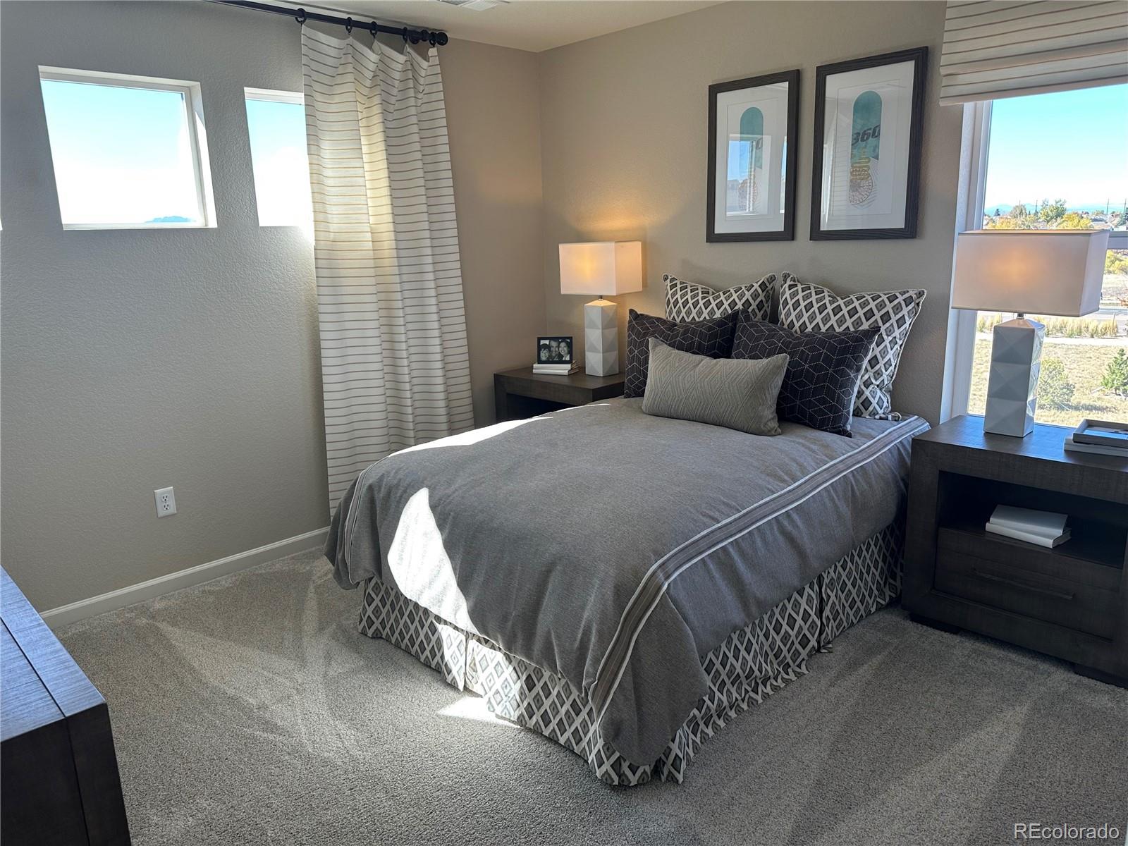 350 Vista Cliff Circle