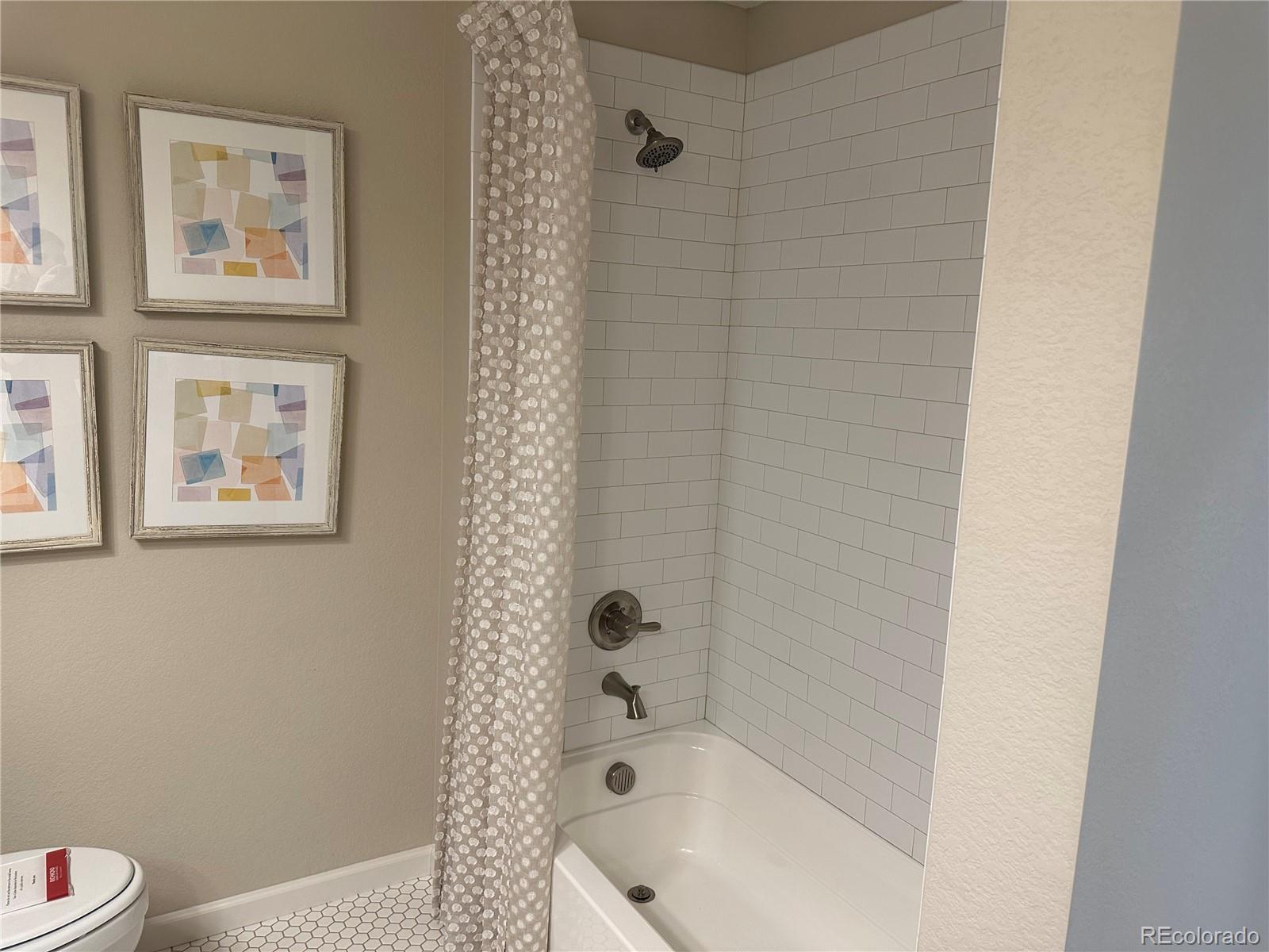 350 Vista Cliff Circle