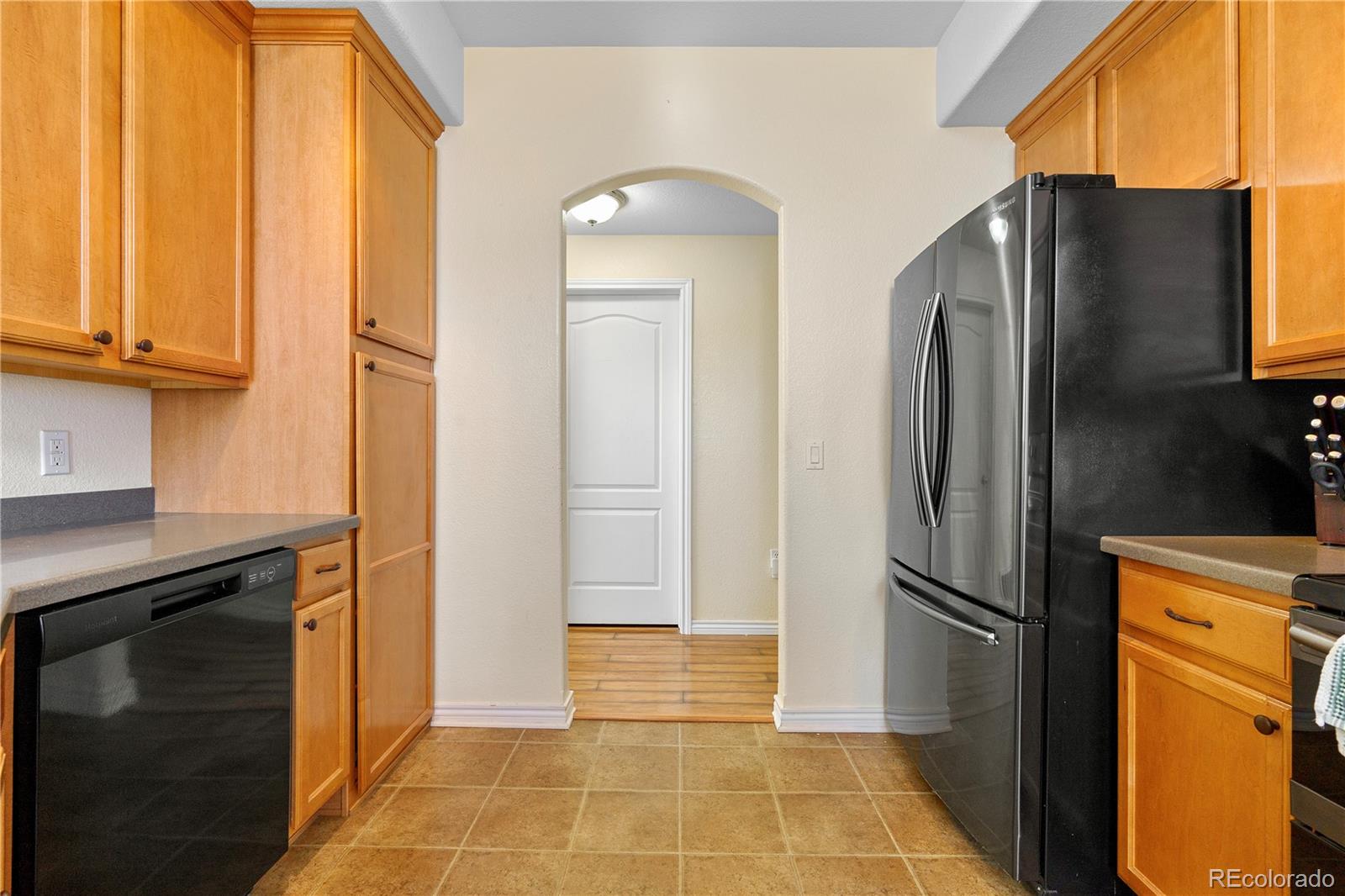 18657 Stroh Road Unit: 4208