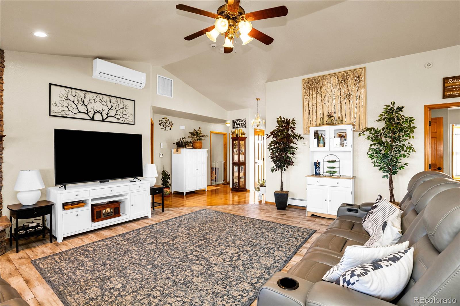 845 S Tijuana Drive